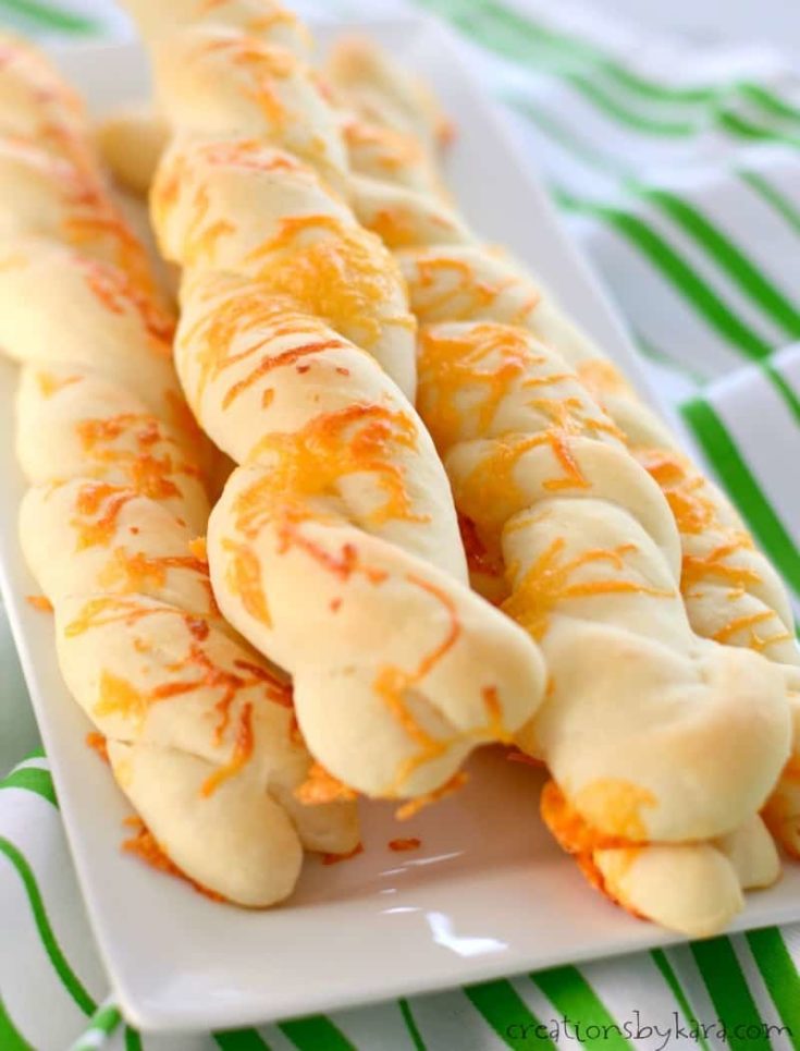 How to make scrumptious cheddar breadstick twists.