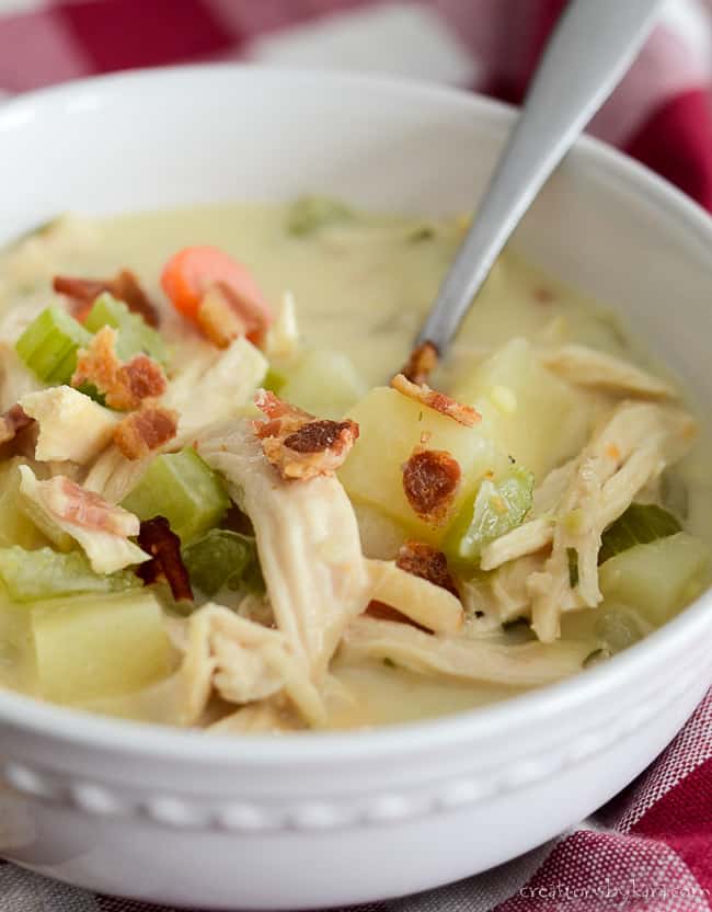 Creamy chicken soup with bacon and ranch