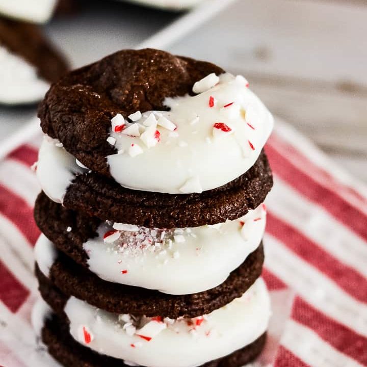 https://www.creationsbykara.com/wp-content/uploads/2021/12/Chocolate-Peppermint-Cookies-21-2-720x720.jpg