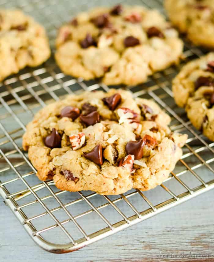 wire cooling rack with cowboy cookies