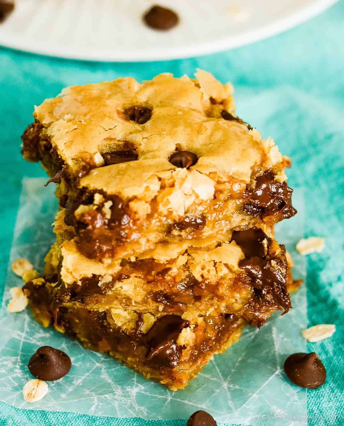 Chocolate Chip Cookie Bars (+VIDEO)