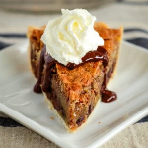 easy chocolate chip pie with pecans